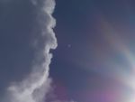 pri foteni oblakov pred burkou,,nasiel som to az po prezerani v PC,podarilo sa my to zachytit aj na video
bolo to 12.5.2017 poobede 